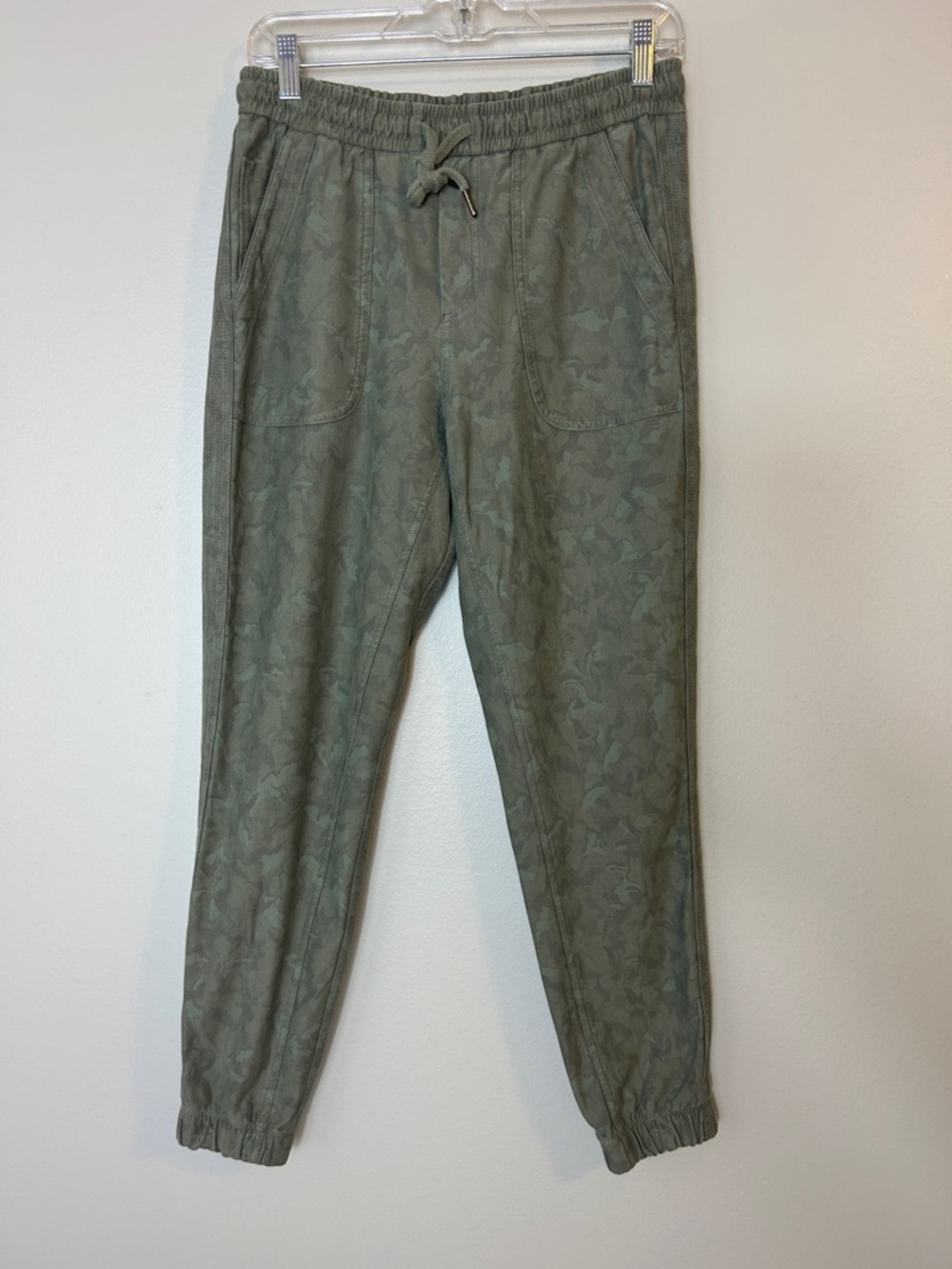 Athleta Joggers Size 6